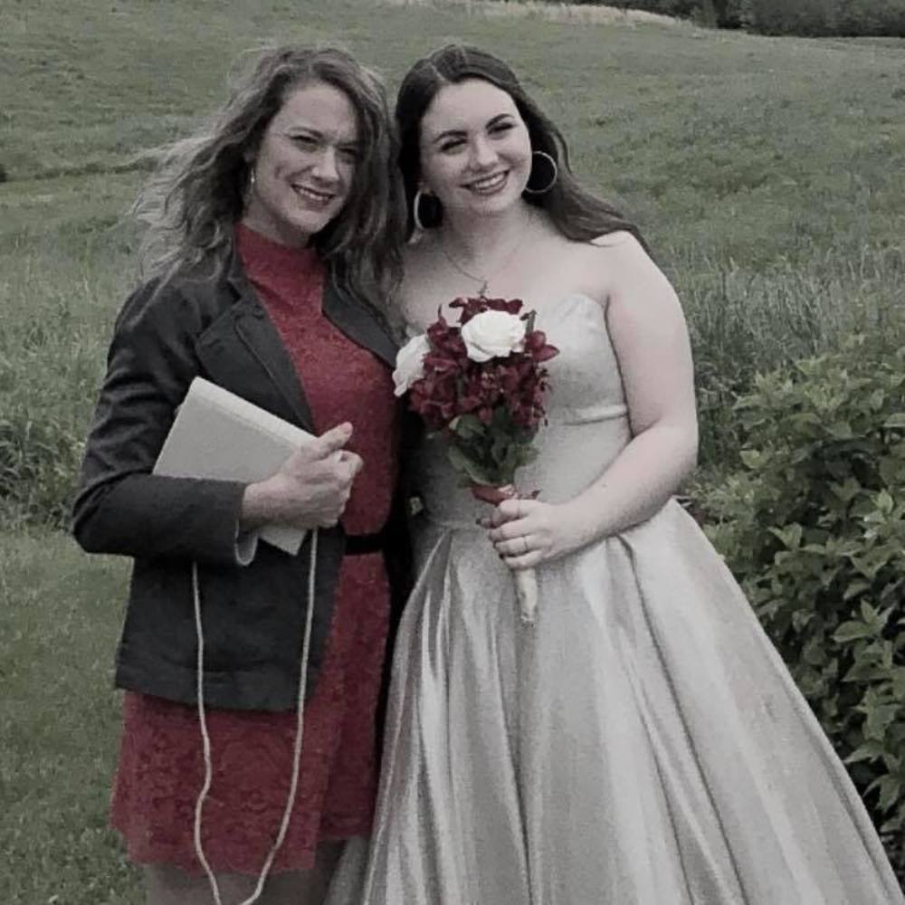 Meet your Posher, Amy